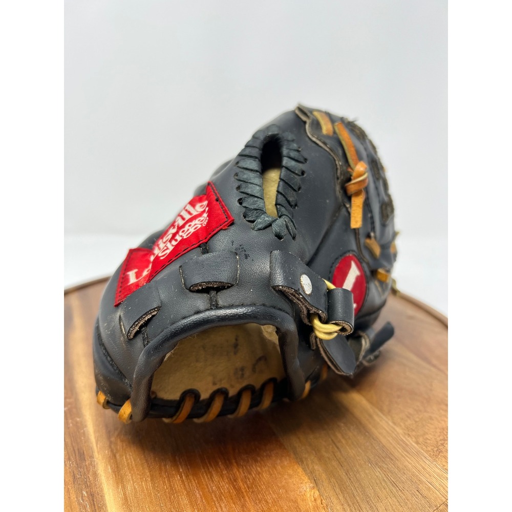Louisville Slugger Baseball Glove Black Leather Youth Infield Outfield - Picture 4 of 9